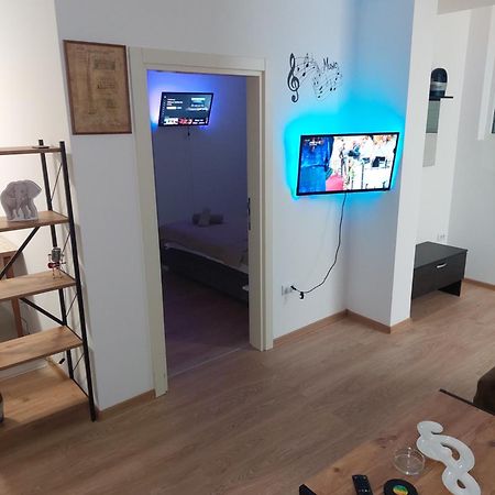 Apartman Muzika Jagodina Eksteriør billede