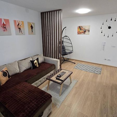 Apartman Muzika Jagodina Eksteriør billede