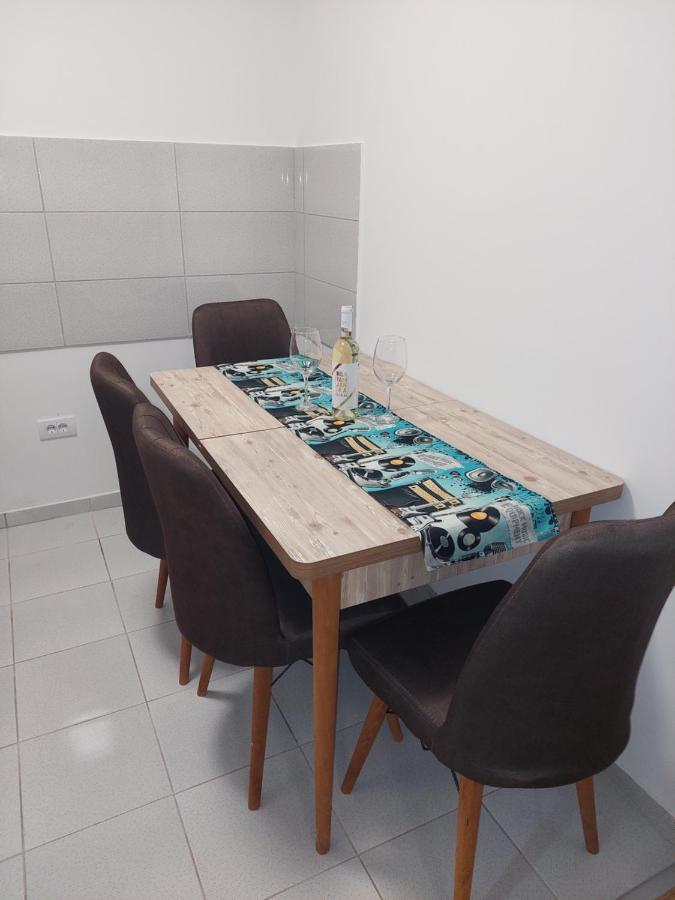 Apartman Muzika Jagodina Eksteriør billede