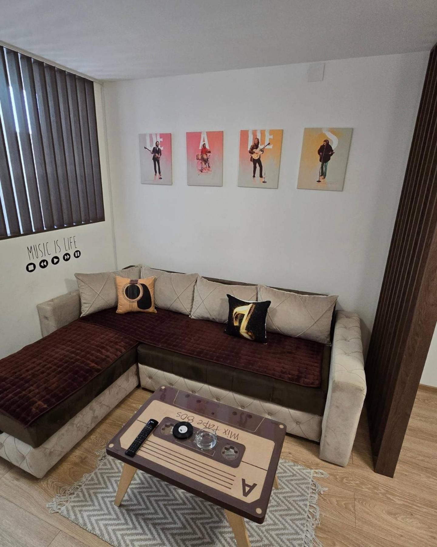 Apartman Muzika Jagodina Eksteriør billede